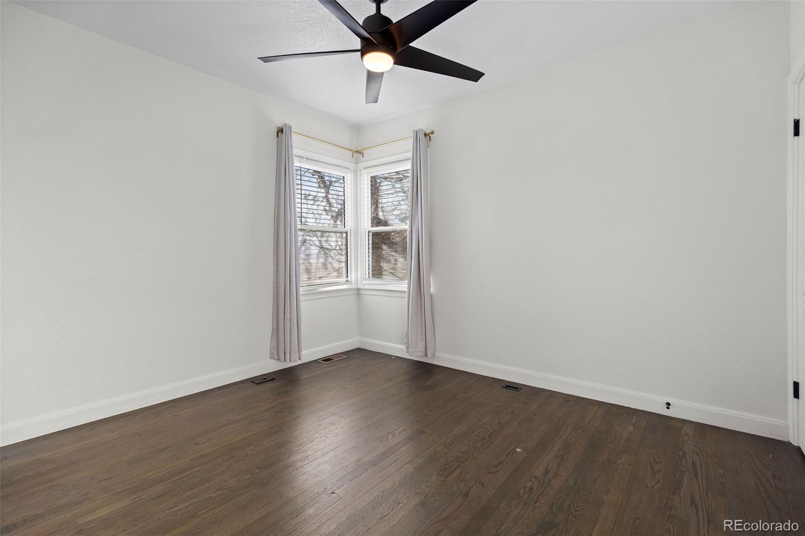 MLS Image #15 for 4590 s sherman street,englewood, Colorado