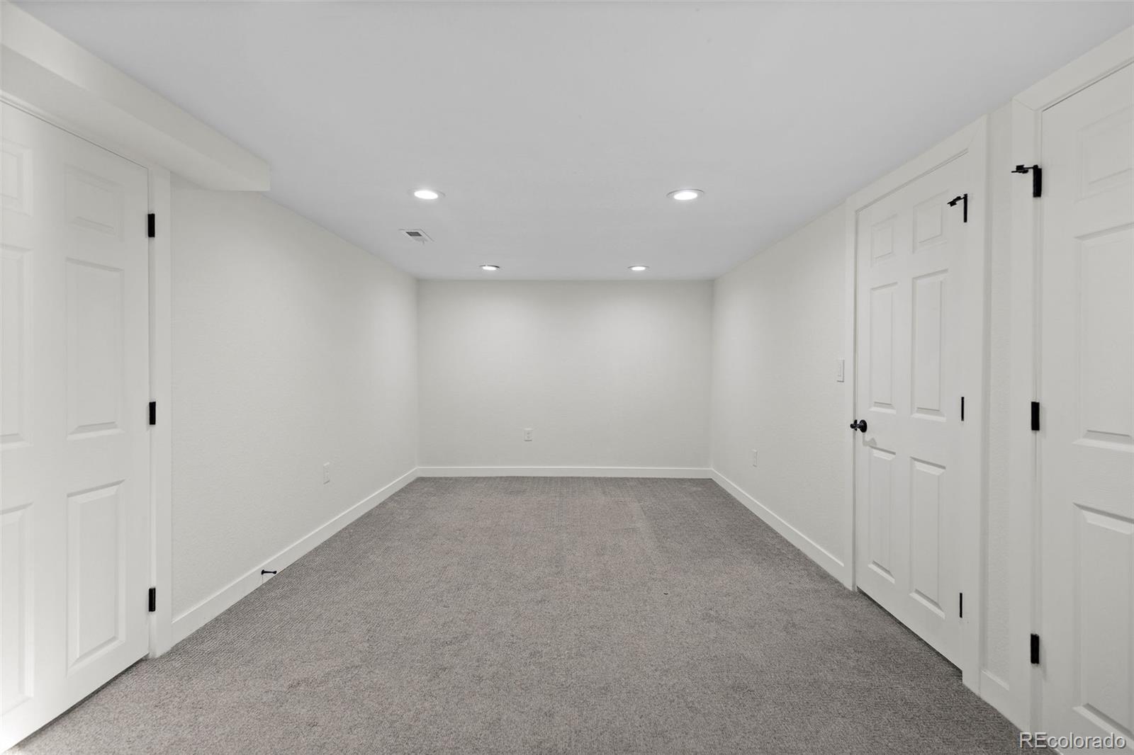 MLS Image #16 for 4590 s sherman street,englewood, Colorado
