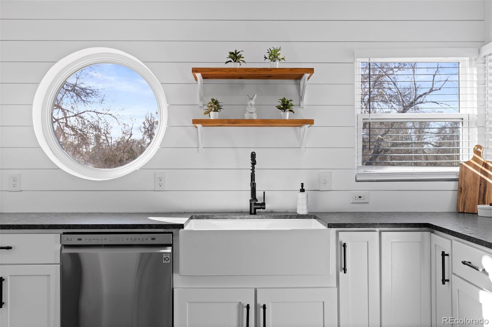 MLS Image #8 for 4590 s sherman street,englewood, Colorado
