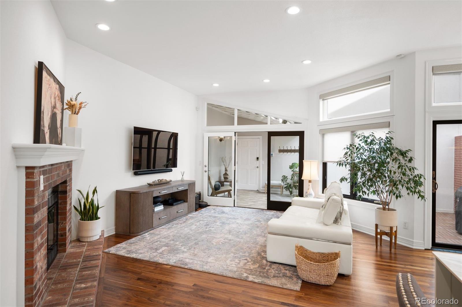 MLS Image #10 for 270  cook street ,denver, Colorado