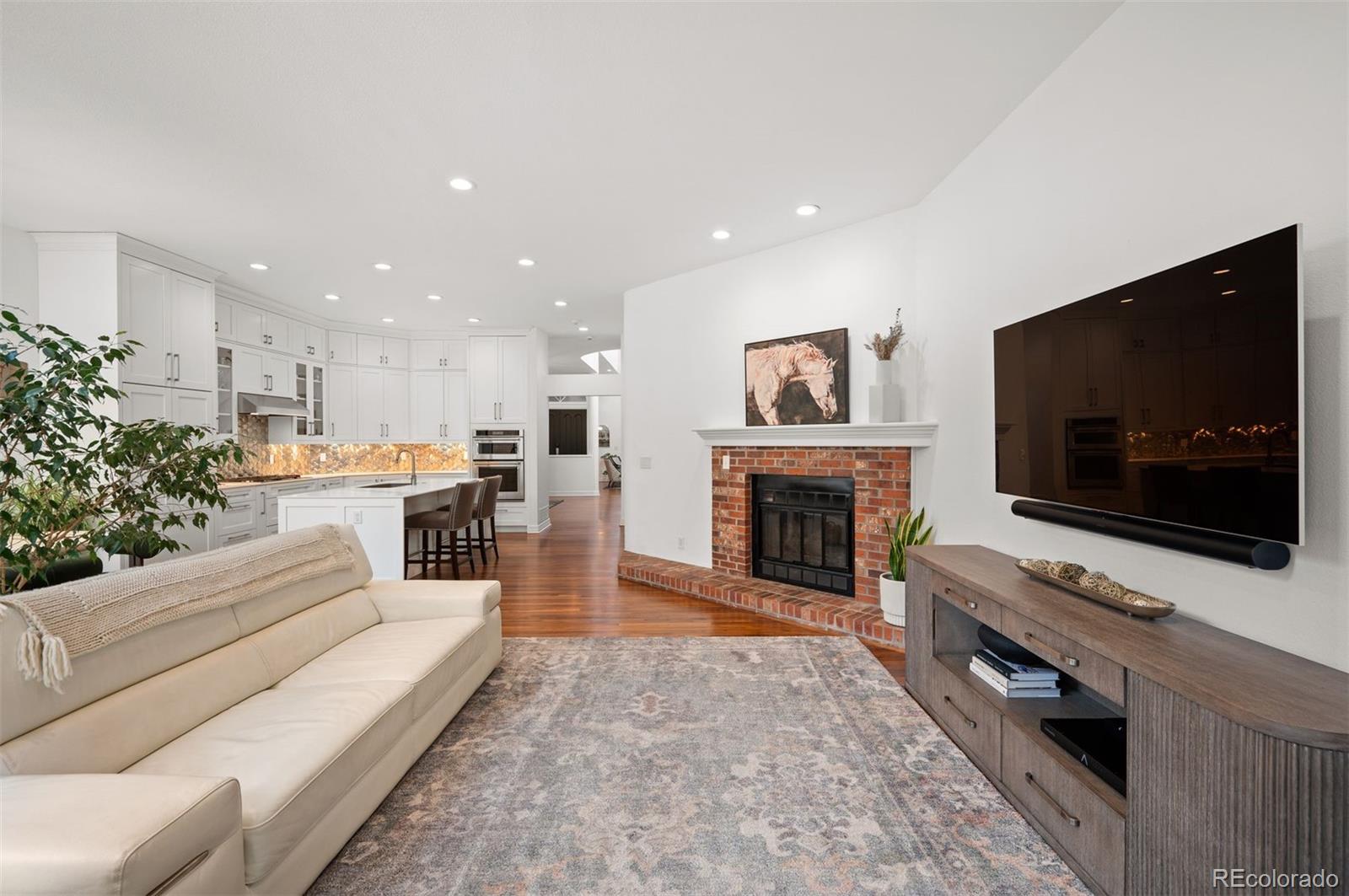 MLS Image #9 for 270  cook street ,denver, Colorado