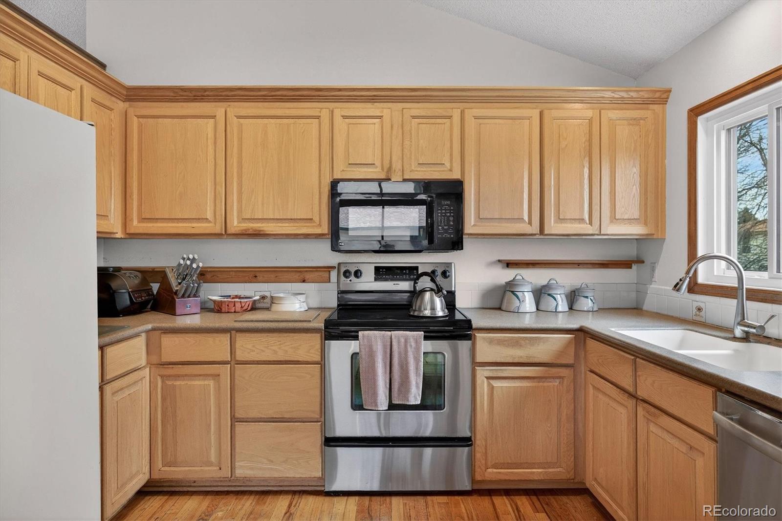 MLS Image #16 for 167  mount massive way,longmont, Colorado