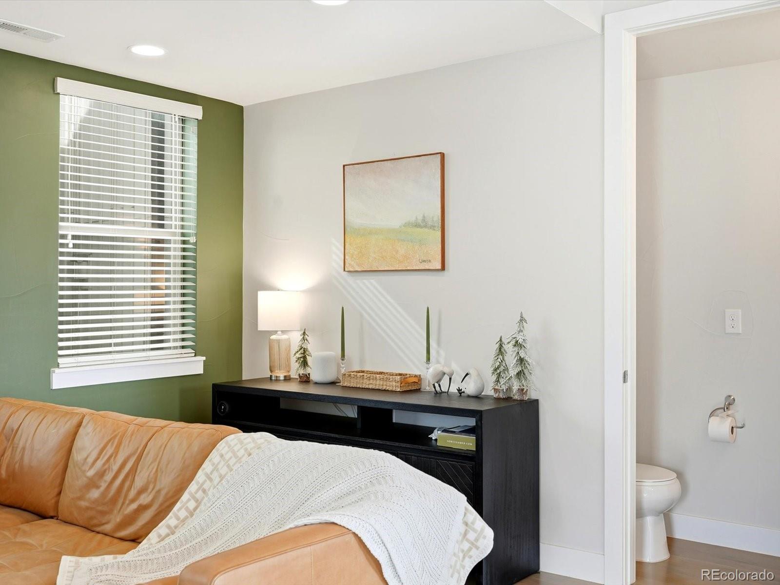 MLS Image #19 for 2190 s birch street,denver, Colorado