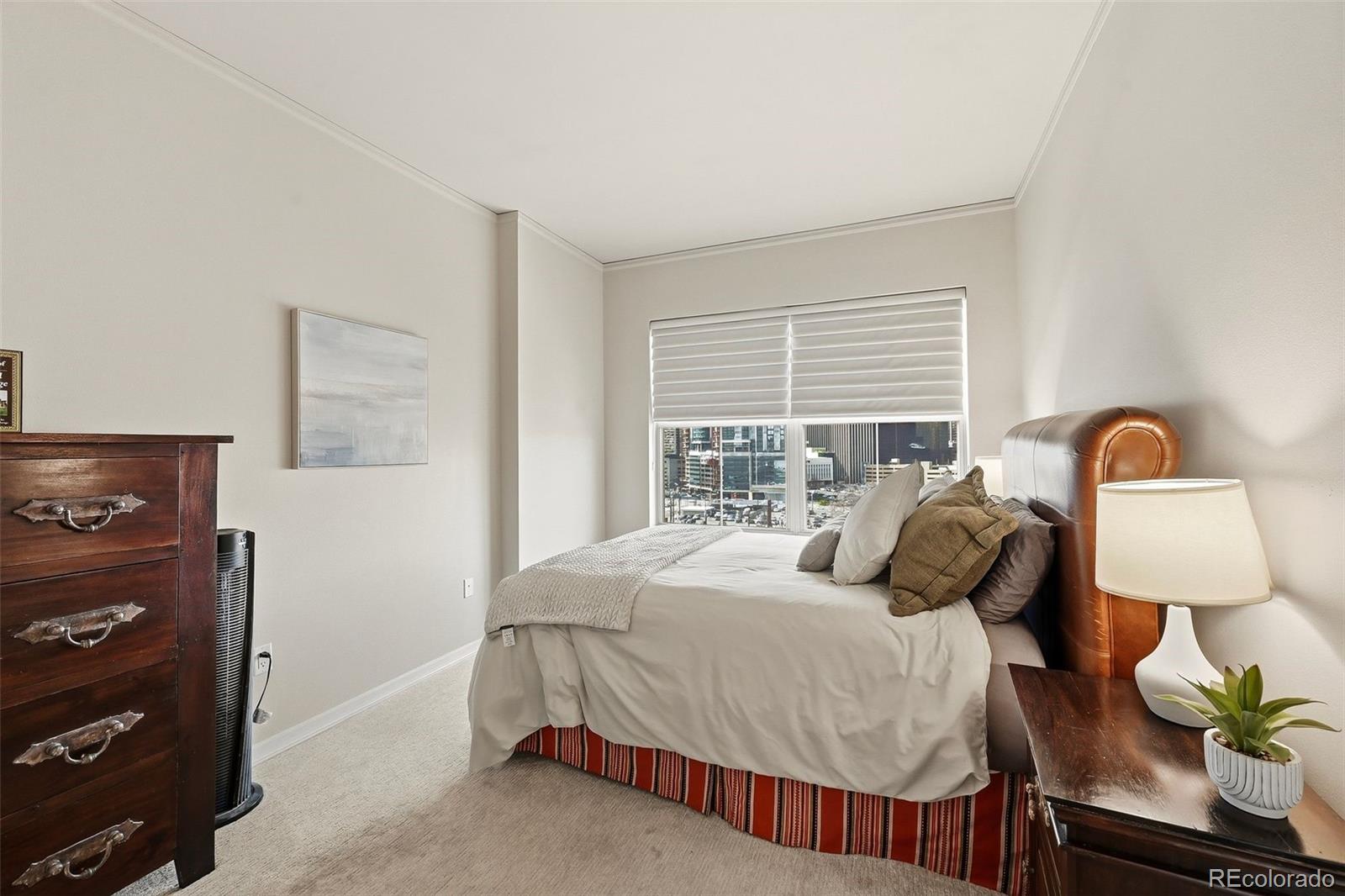 MLS Image #19 for 1975 n grant street 813,denver, Colorado