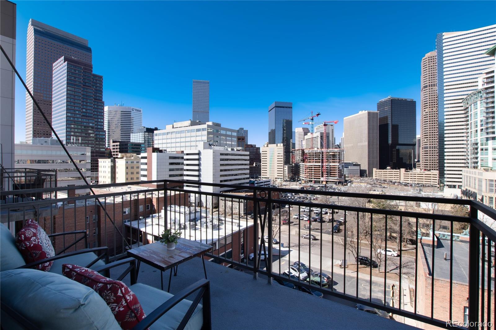 MLS Image #28 for 1975 n grant street 813,denver, Colorado