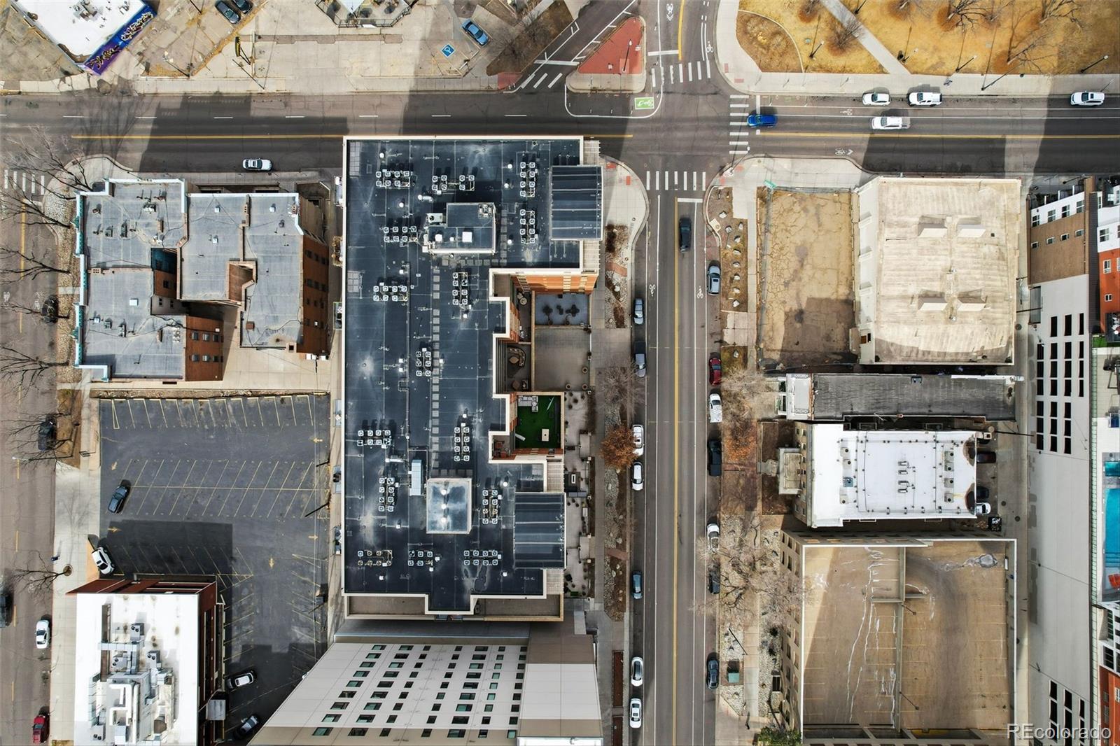 MLS Image #29 for 1975 n grant street 813,denver, Colorado