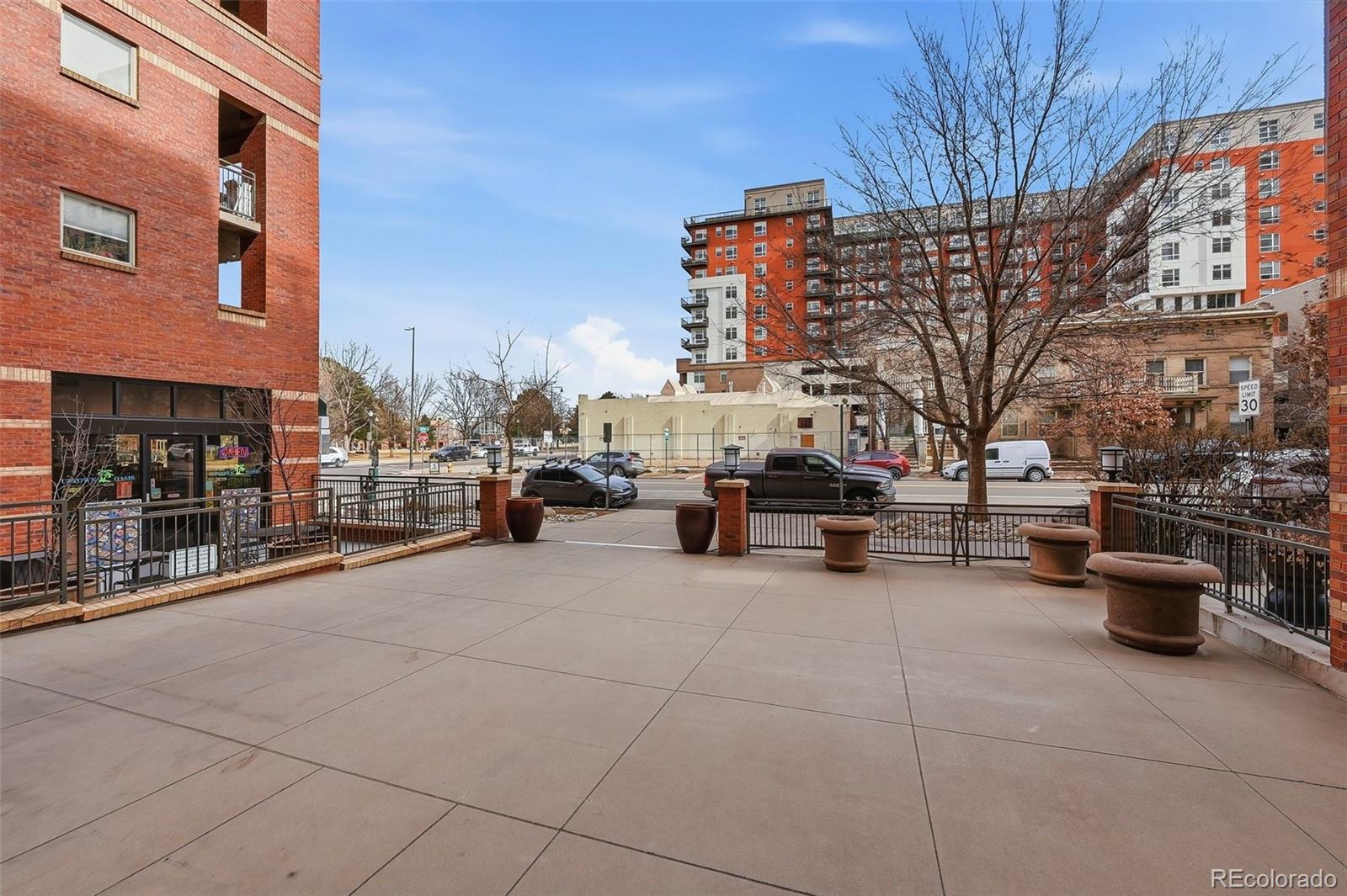 MLS Image #33 for 1975 n grant street 813,denver, Colorado