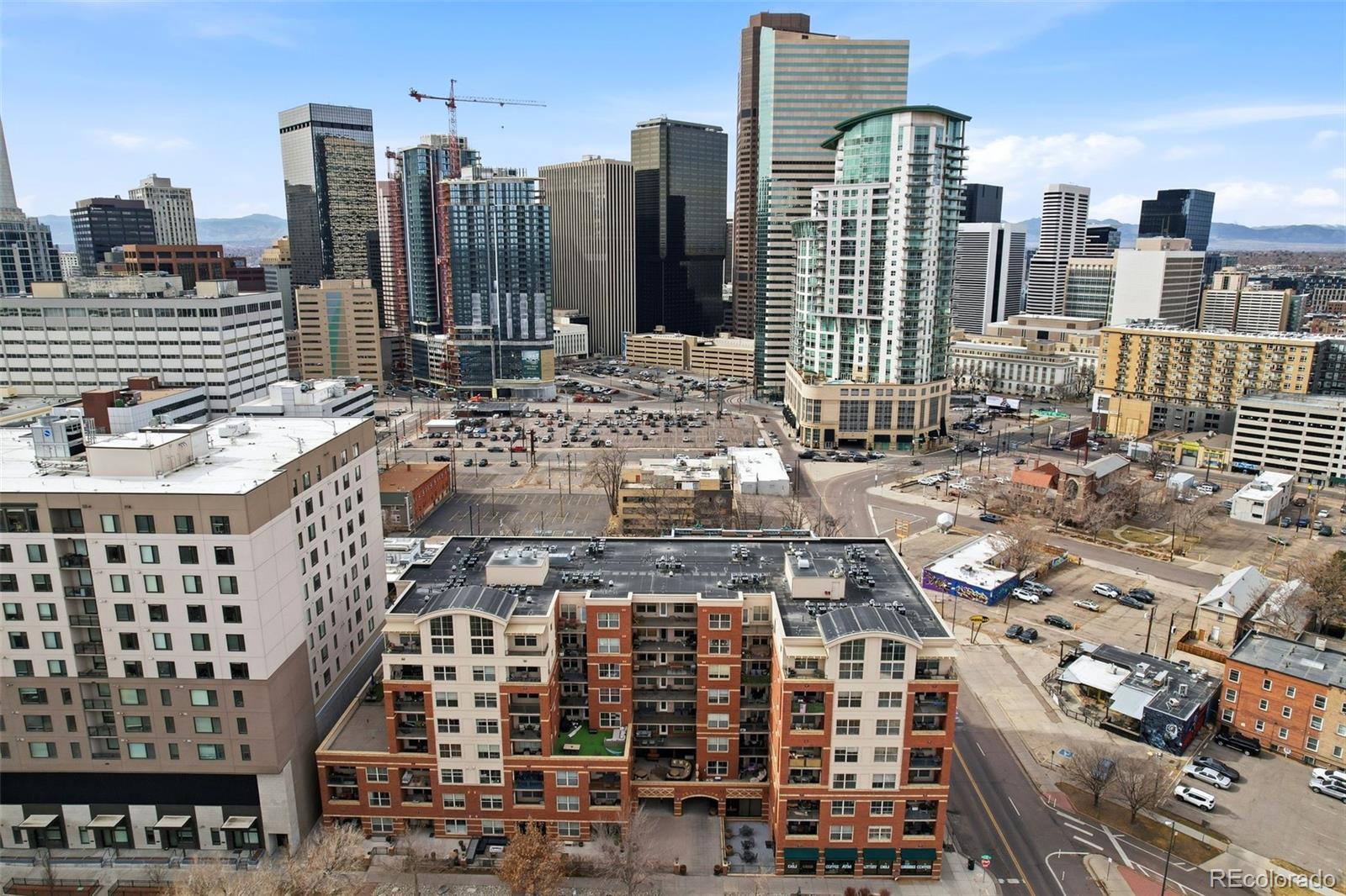 MLS Image #36 for 1975 n grant street 813,denver, Colorado