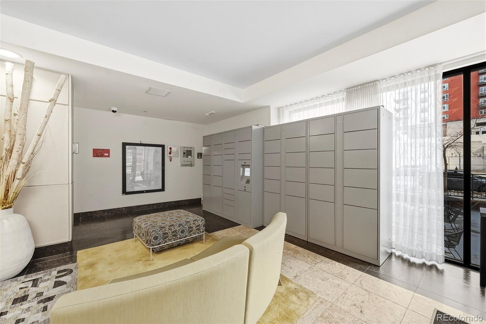 MLS Image #41 for 1975 n grant street 813,denver, Colorado