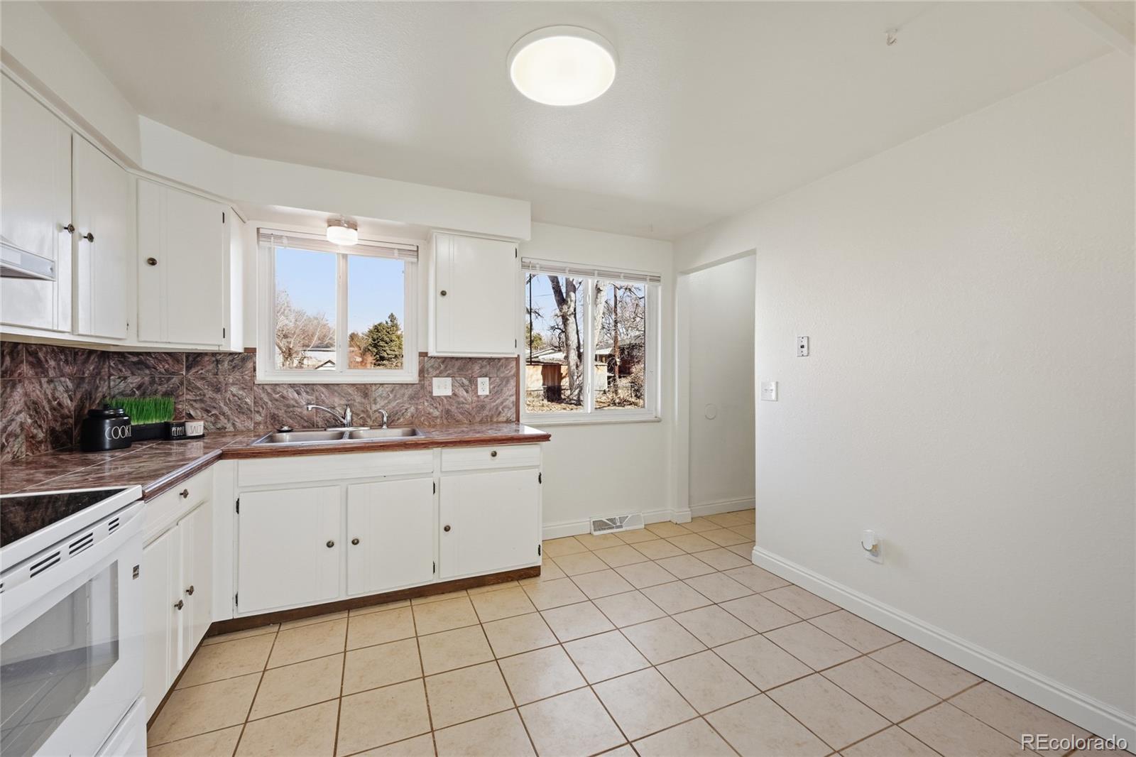 MLS Image #6 for 8243  brooks drive,arvada, Colorado