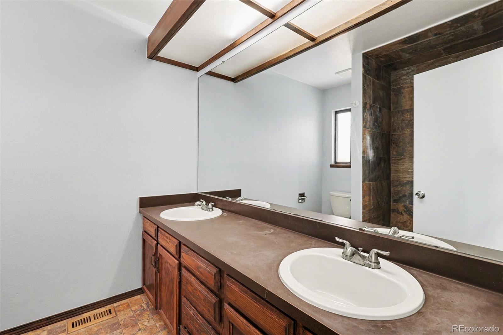 MLS Image #13 for 1405 s victor street,aurora, Colorado