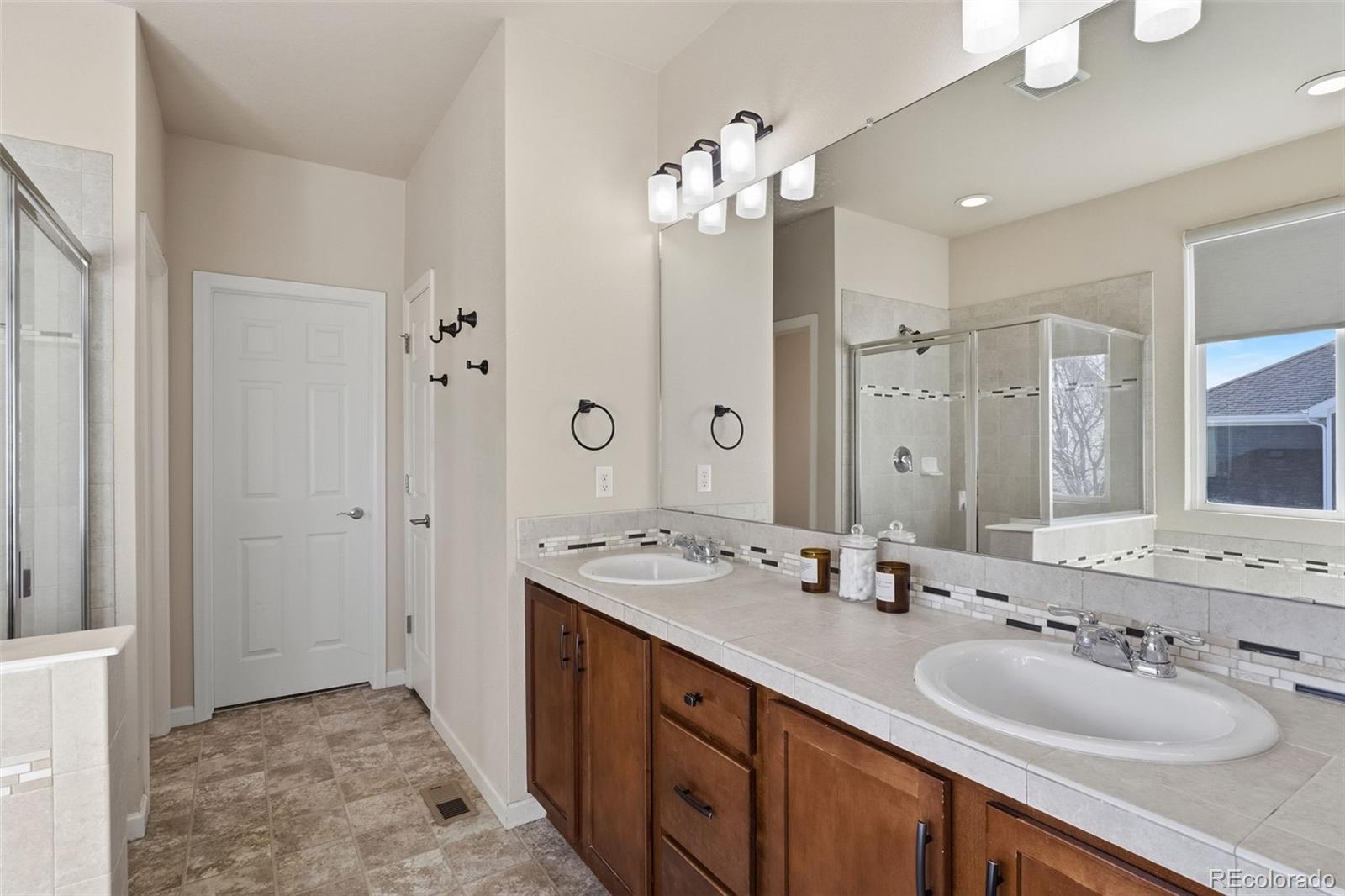 MLS Image #16 for 5034 s cole court,morrison, Colorado
