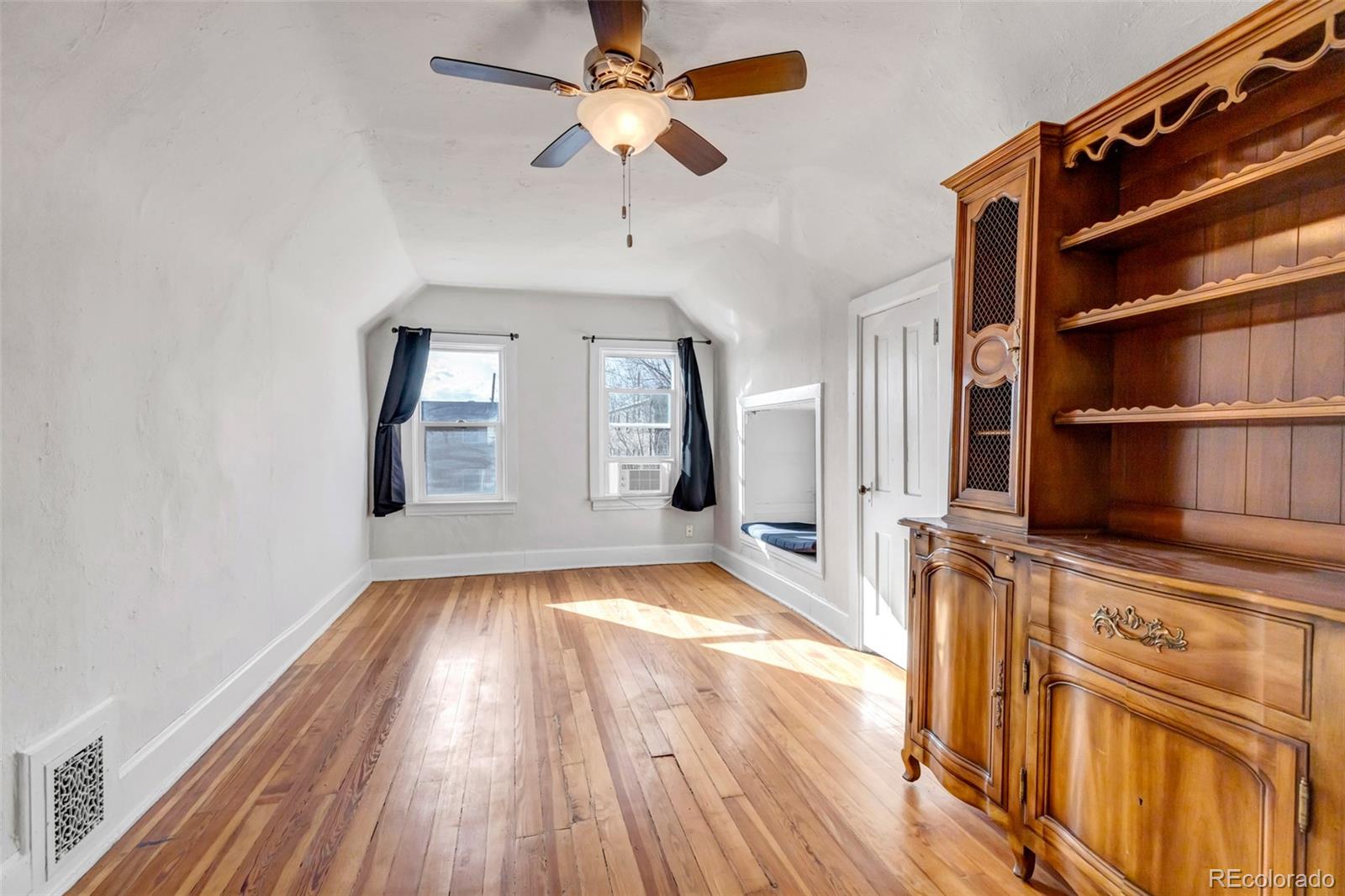 MLS Image #30 for 52 s washington street,denver, Colorado