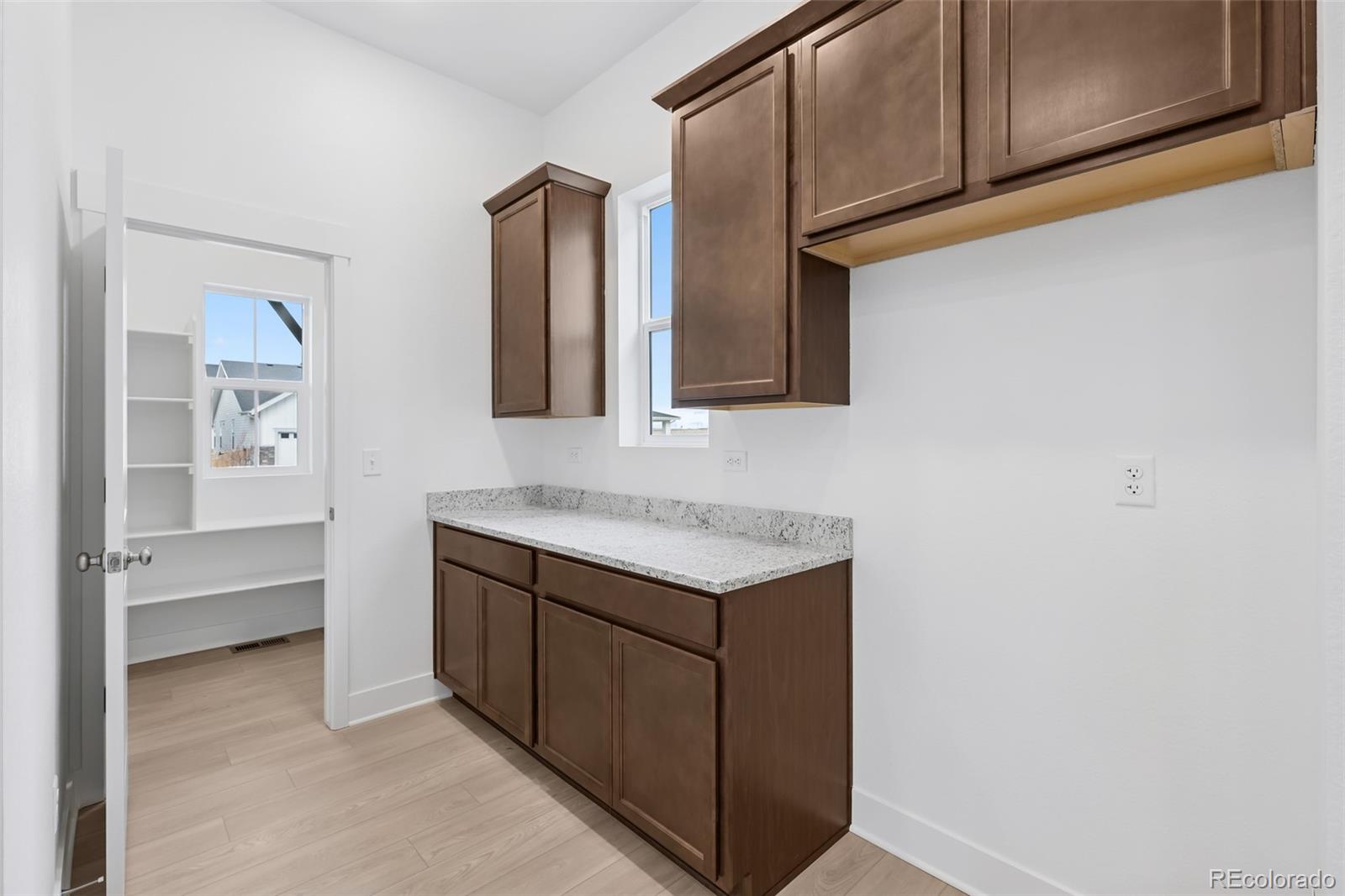 MLS Image #12 for 21276 e 62nd avenue,aurora, Colorado