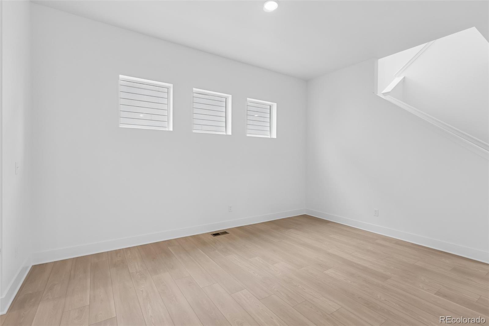 MLS Image #14 for 21276 e 62nd avenue,aurora, Colorado
