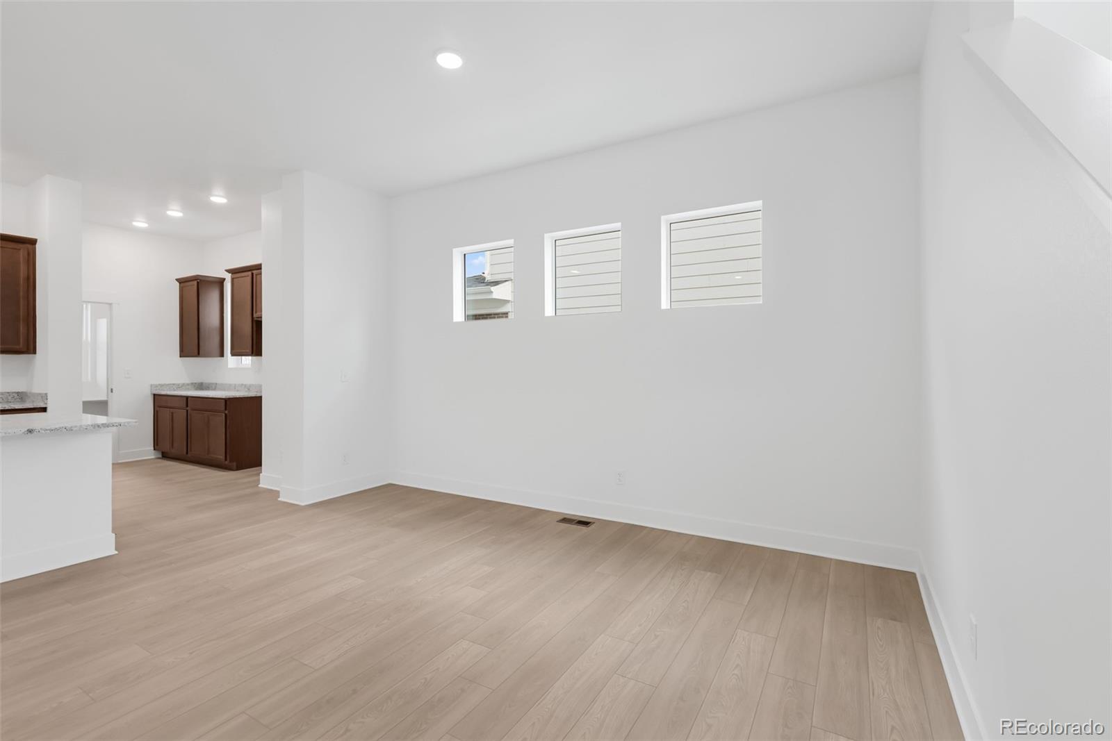 MLS Image #15 for 21276 e 62nd avenue,aurora, Colorado