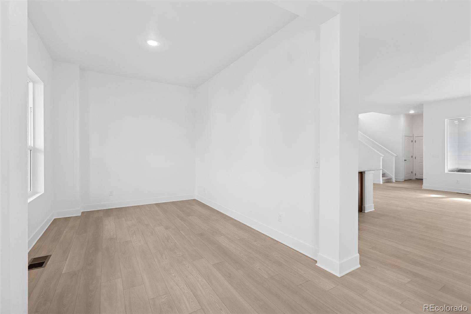 MLS Image #6 for 21276 e 62nd avenue,aurora, Colorado