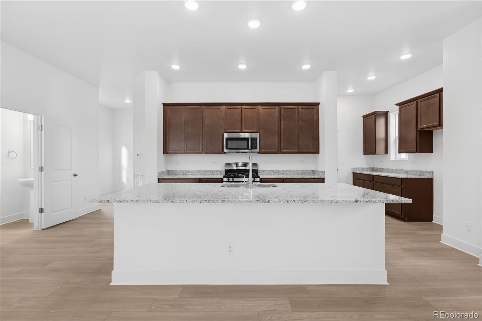 MLS Image #9 for 21276 e 62nd avenue,aurora, Colorado