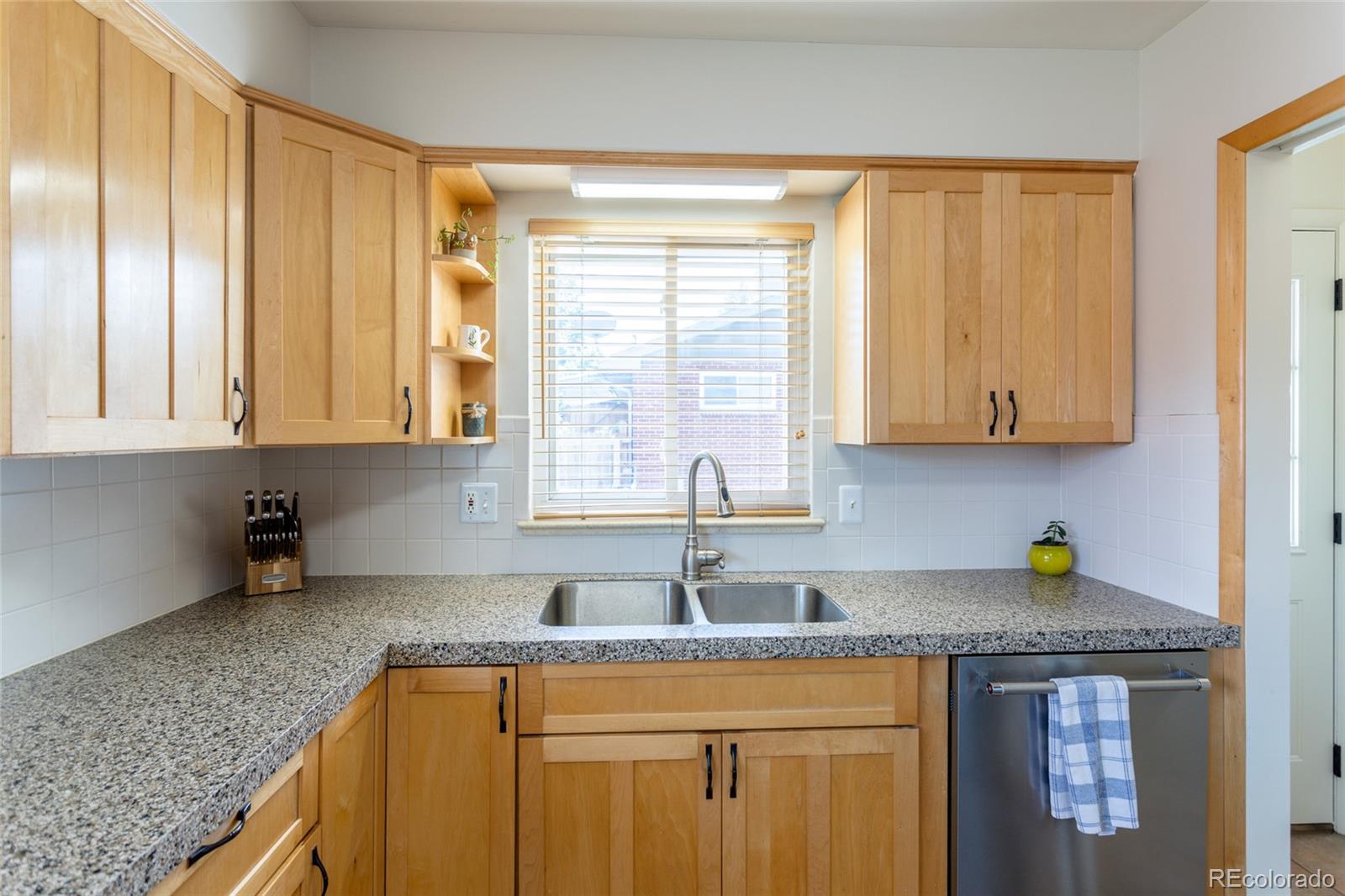 MLS Image #14 for 4530 s inca street,englewood, Colorado