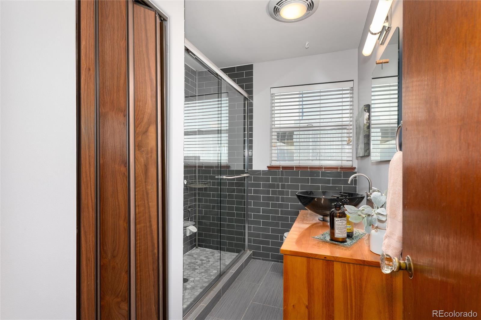 MLS Image #18 for 2715  xavier street,denver, Colorado
