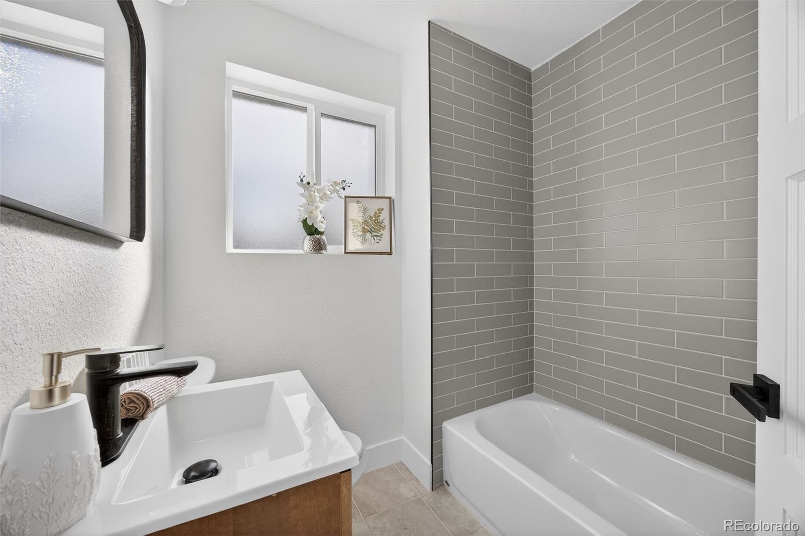 MLS Image #16 for 1638  wabash street,denver, Colorado