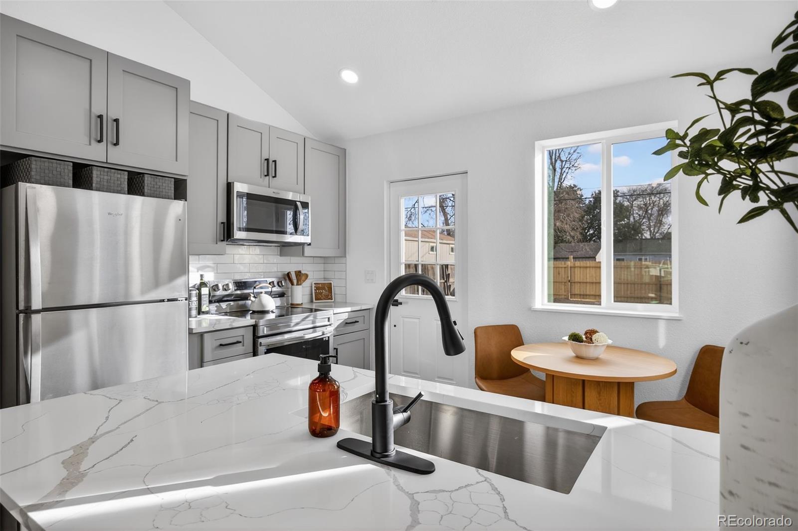 MLS Image #8 for 1638  wabash street,denver, Colorado