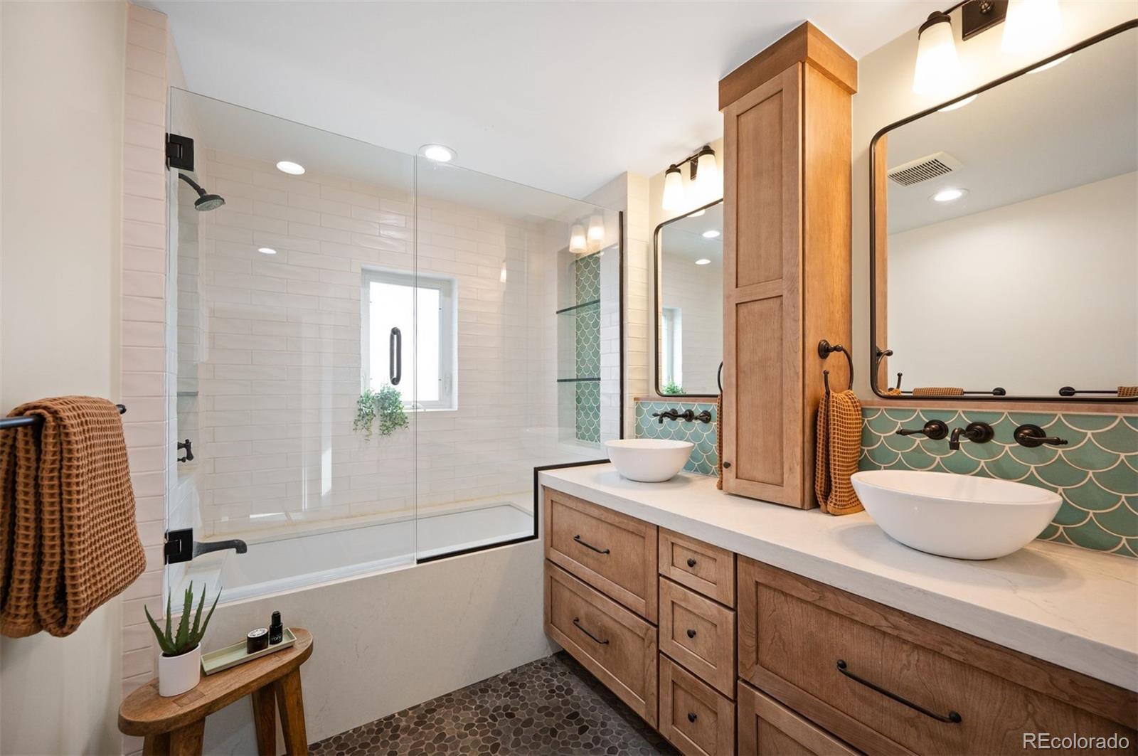 MLS Image #18 for 342 s corona street,denver, Colorado