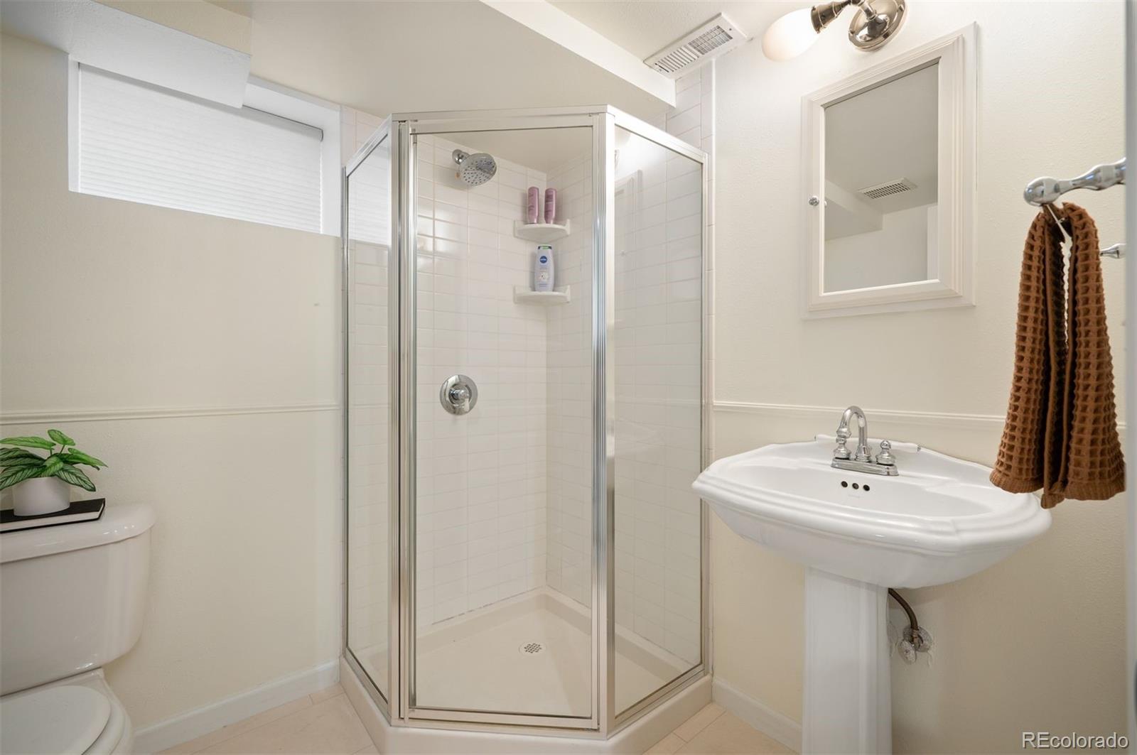 MLS Image #28 for 342 s corona street,denver, Colorado