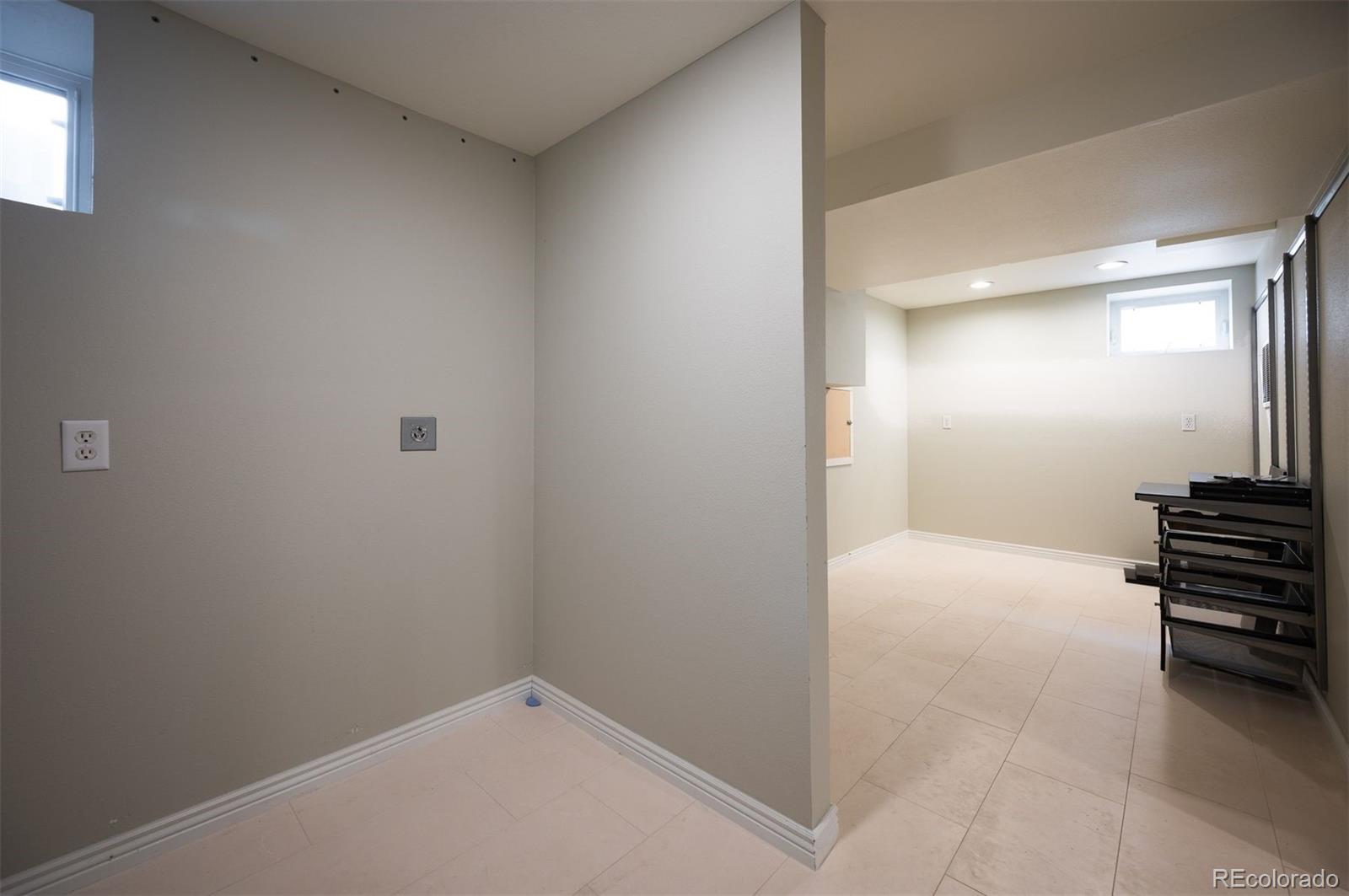 MLS Image #29 for 342 s corona street,denver, Colorado