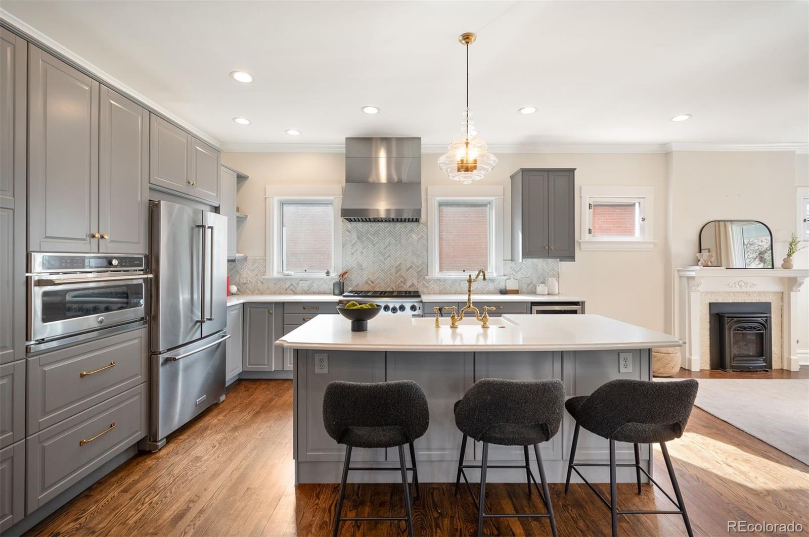 MLS Image #8 for 342 s corona street,denver, Colorado