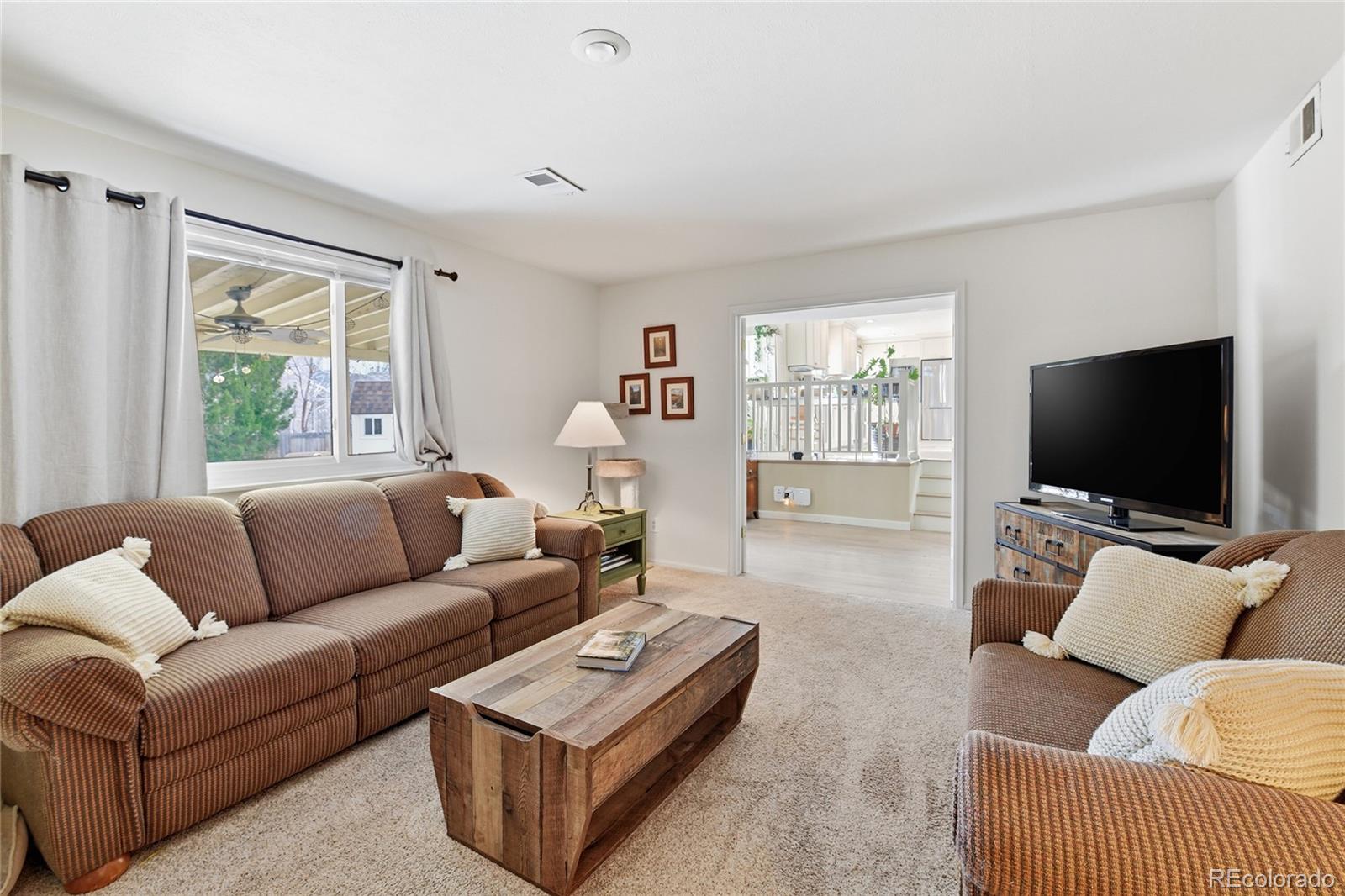 MLS Image #11 for 1542 e mineral place,centennial, Colorado