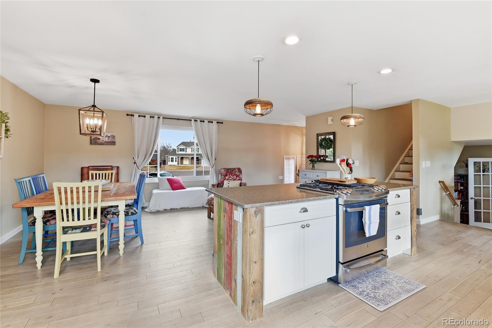 MLS Image #8 for 1542 e mineral place,centennial, Colorado