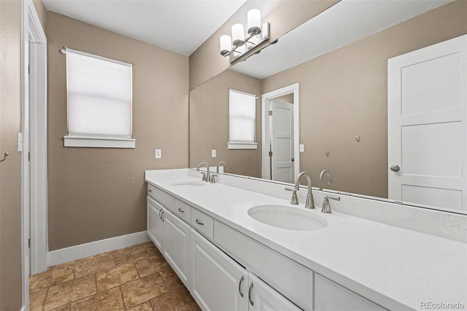 MLS Image #27 for 9855  spring hill street,highlands ranch, Colorado
