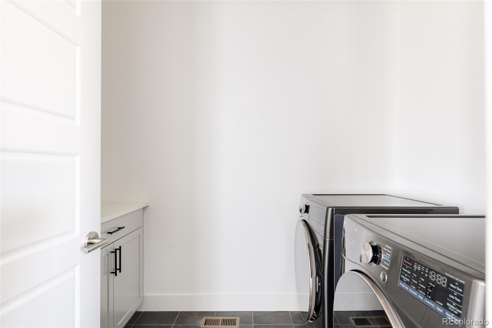 MLS Image #26 for 9747 e 61st avenue,denver, Colorado