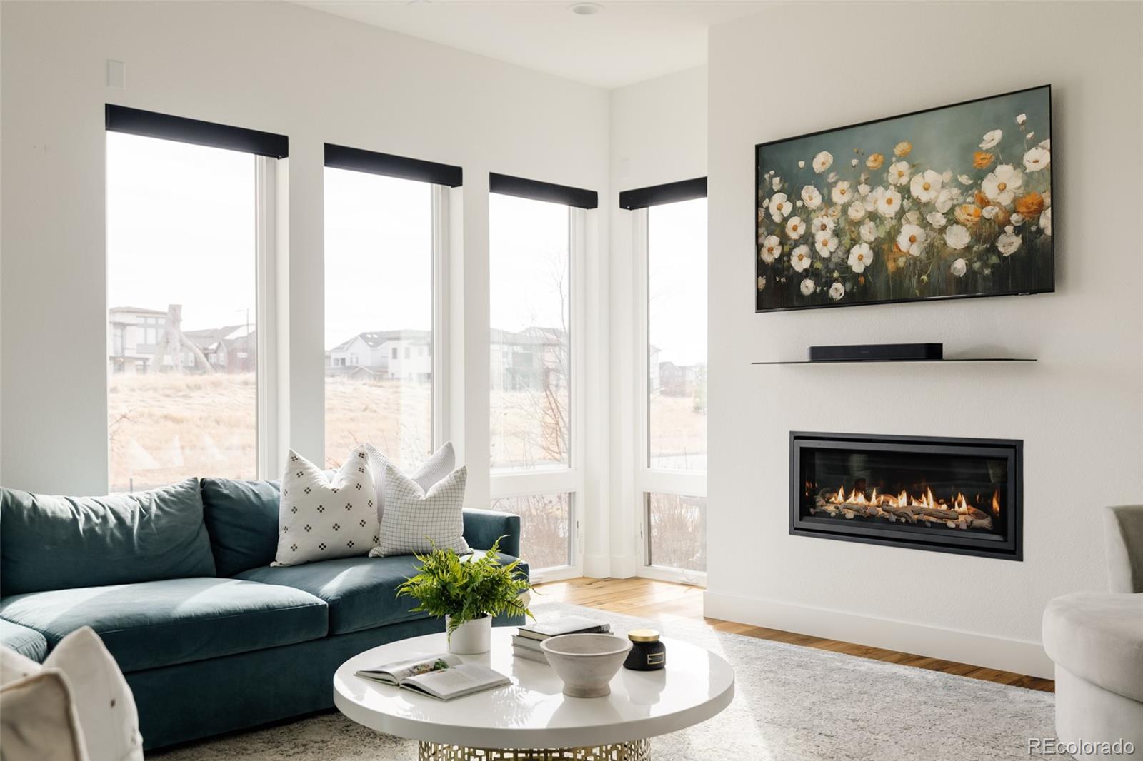 MLS Image #9 for 9747 e 61st avenue,denver, Colorado