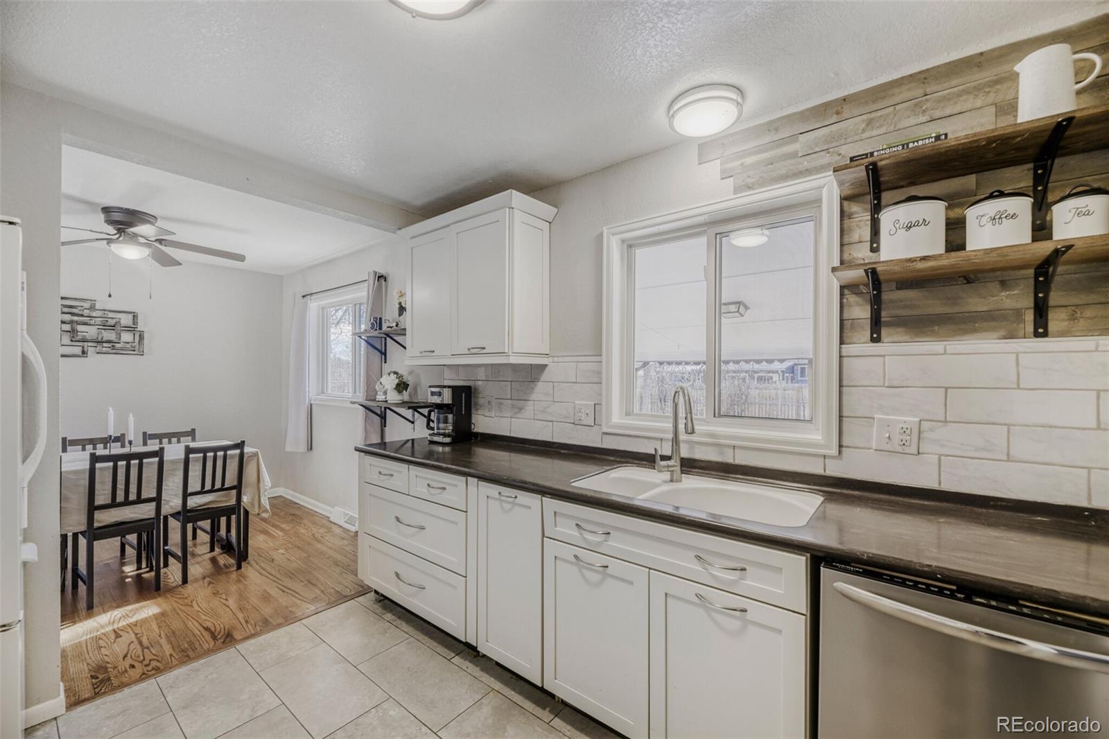MLS Image #14 for 3374 w belmont avenue,littleton, Colorado