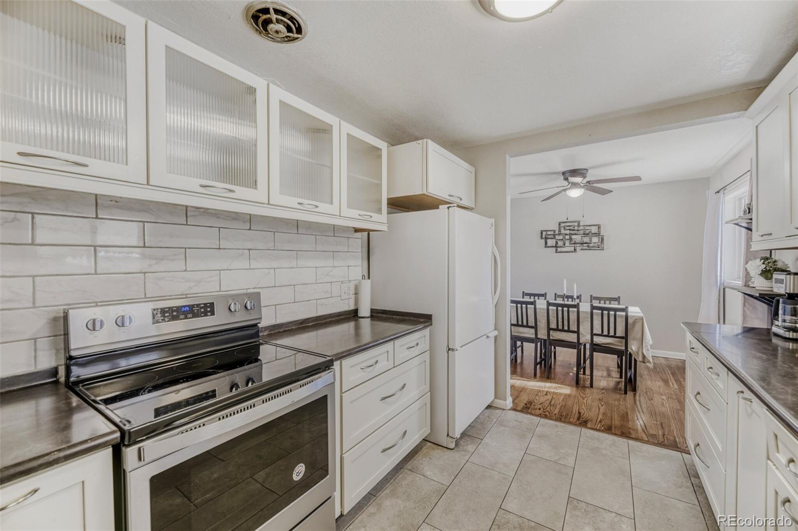 MLS Image #15 for 3374 w belmont avenue,littleton, Colorado