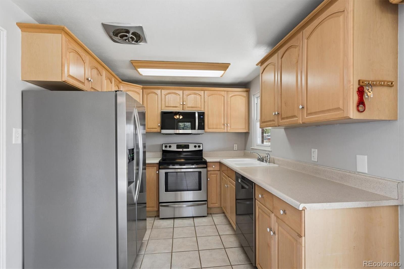 MLS Image #4 for 9000  gyda drive,arvada, Colorado