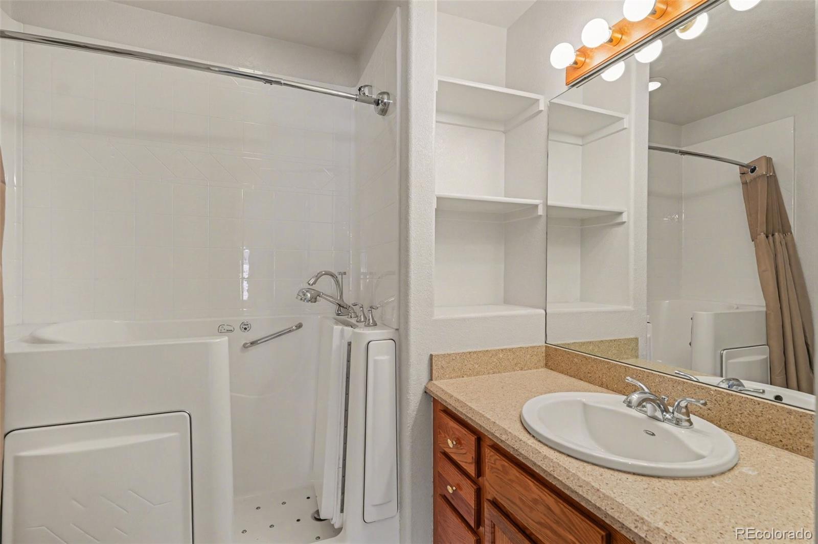 MLS Image #10 for 12412 e caspian drive ,aurora, Colorado