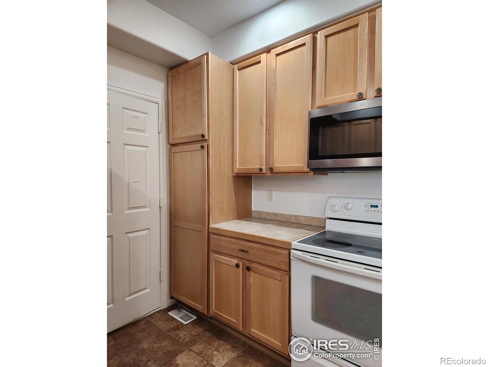 MLS Image #18 for 3343  compass circle,castle rock, Colorado