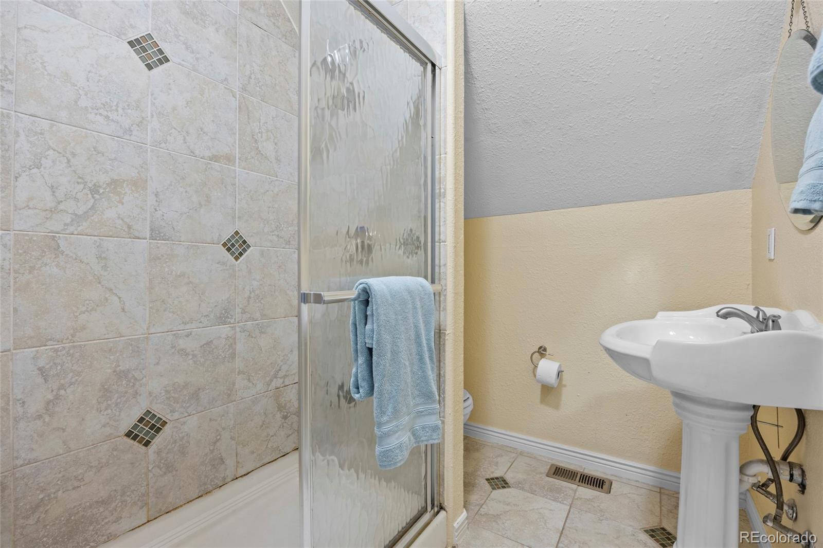 MLS Image #25 for 3033  welton street,denver, Colorado