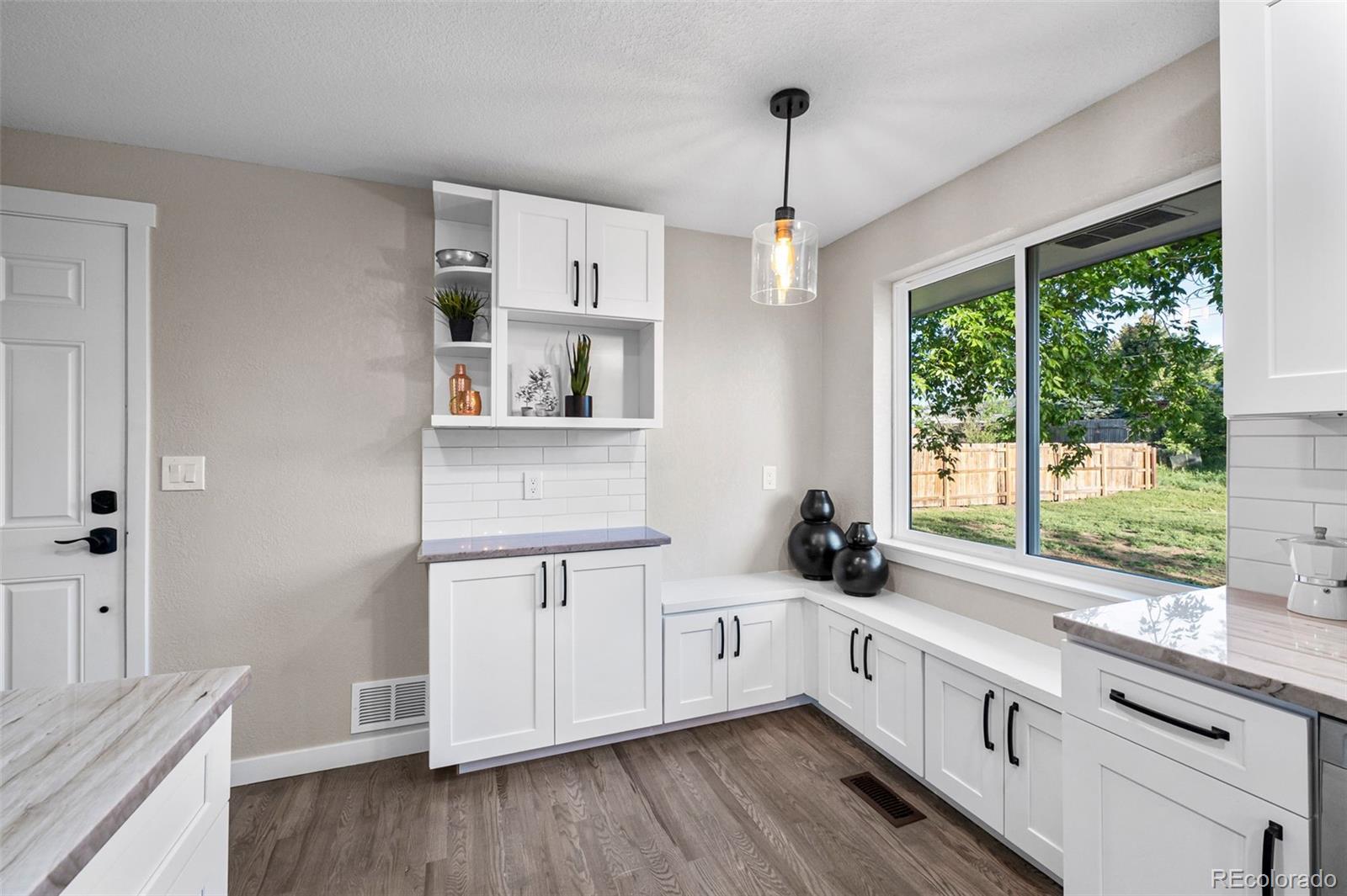 MLS Image #9 for 40 e weaver place,centennial, Colorado