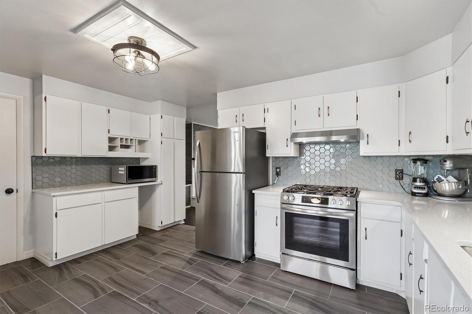MLS Image #11 for 1850 s hooker street,denver, Colorado
