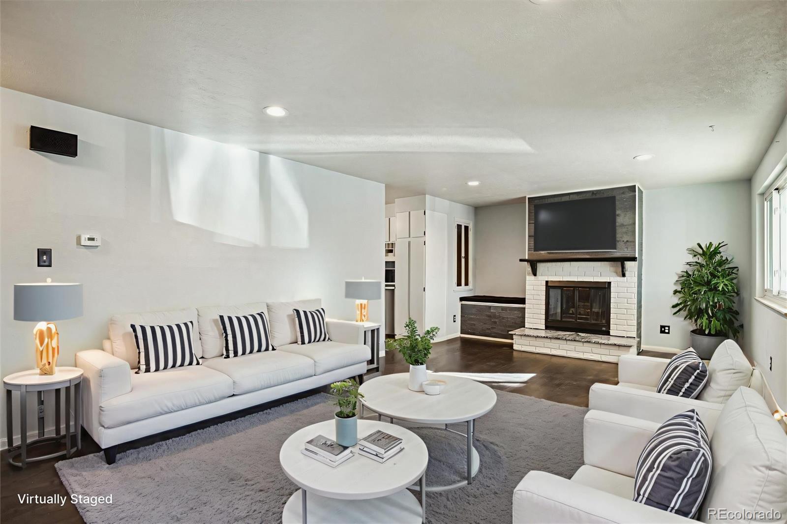 MLS Image #6 for 1850 s hooker street,denver, Colorado