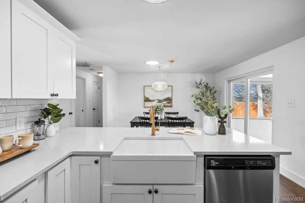 MLS Image #10 for 1528 s jamaica street,aurora, Colorado