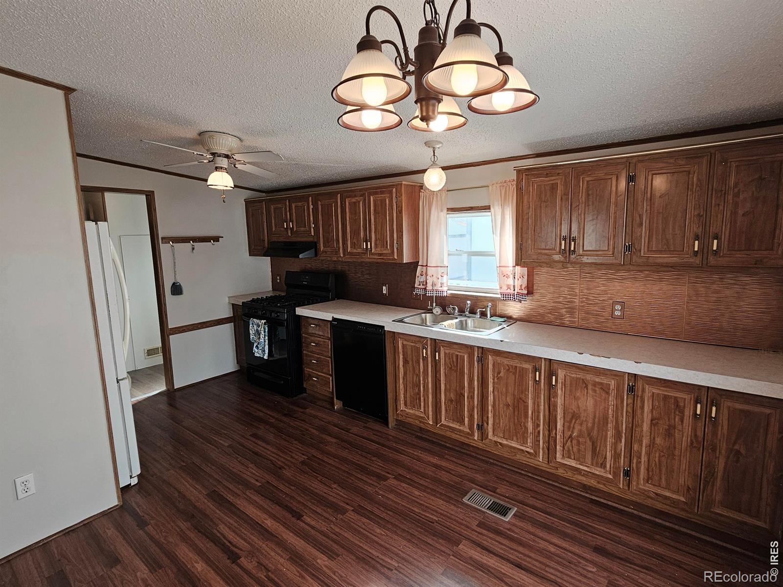 MLS Image #5 for 1912  fillmore street,sterling, Colorado