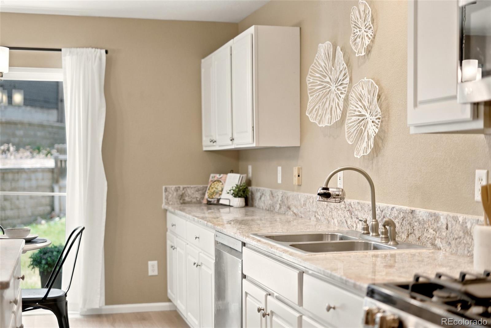 MLS Image #9 for 5389 s quatar circle,aurora, Colorado