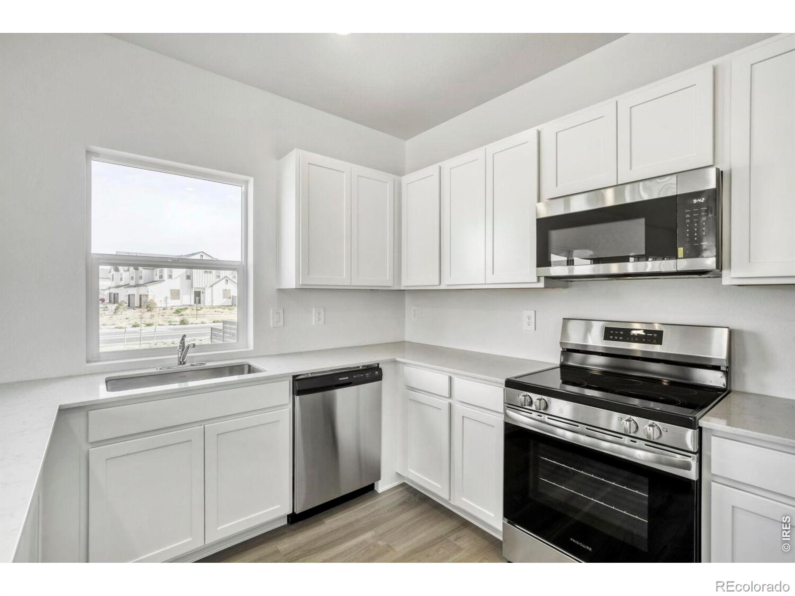 MLS Image #4 for 6175  drum place,loveland, Colorado