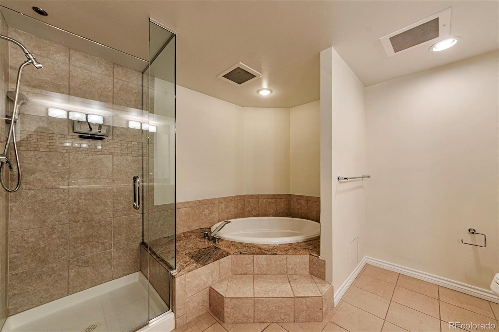 MLS Image #17 for 8100 e union avenue 513,denver, Colorado