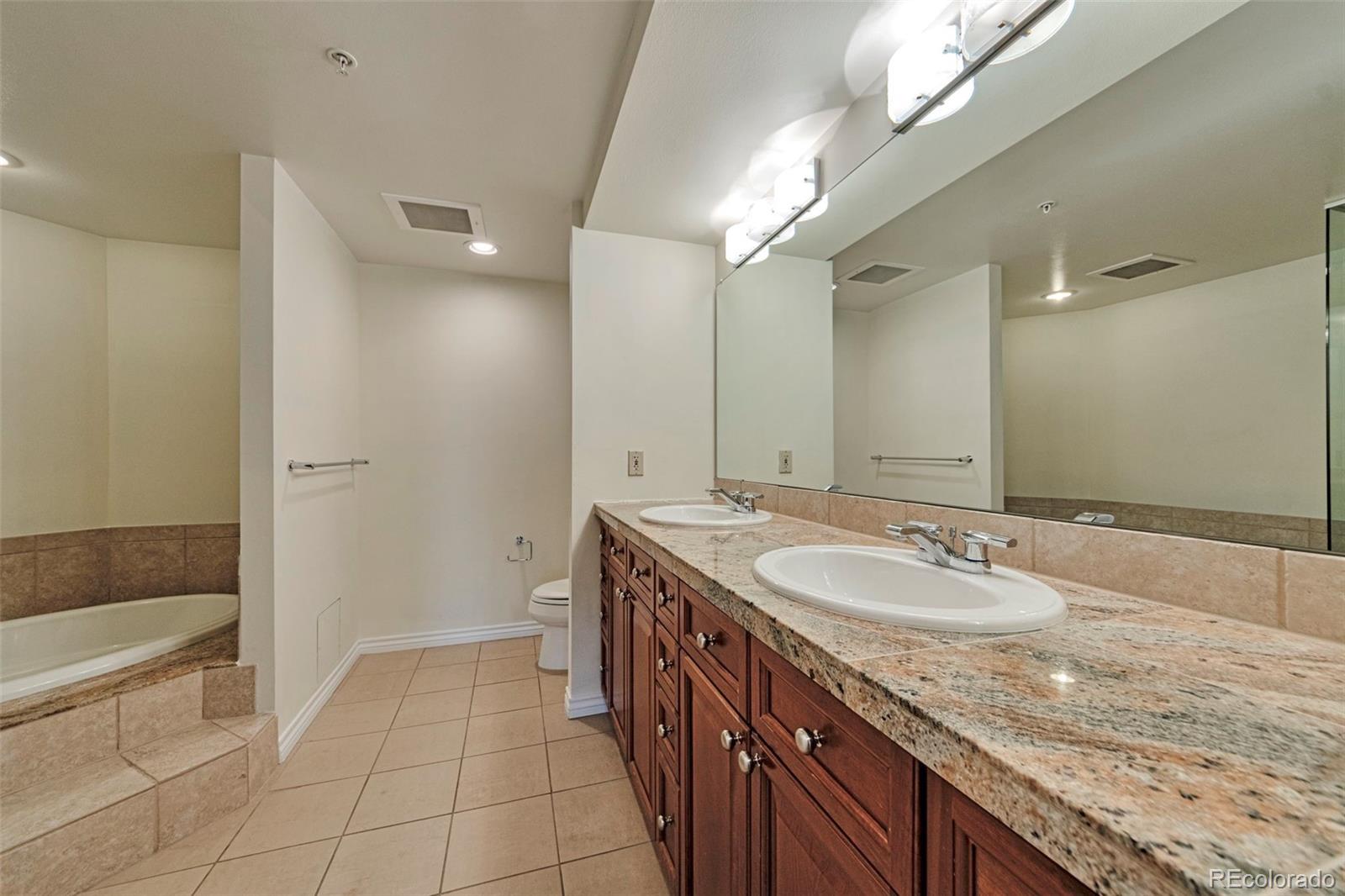 MLS Image #18 for 8100 e union avenue 513,denver, Colorado